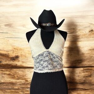 NWT HALTER DOLLS KILL CURRENT MOOD IVORY LACE HALTER CROP TOP SIZE LARGE